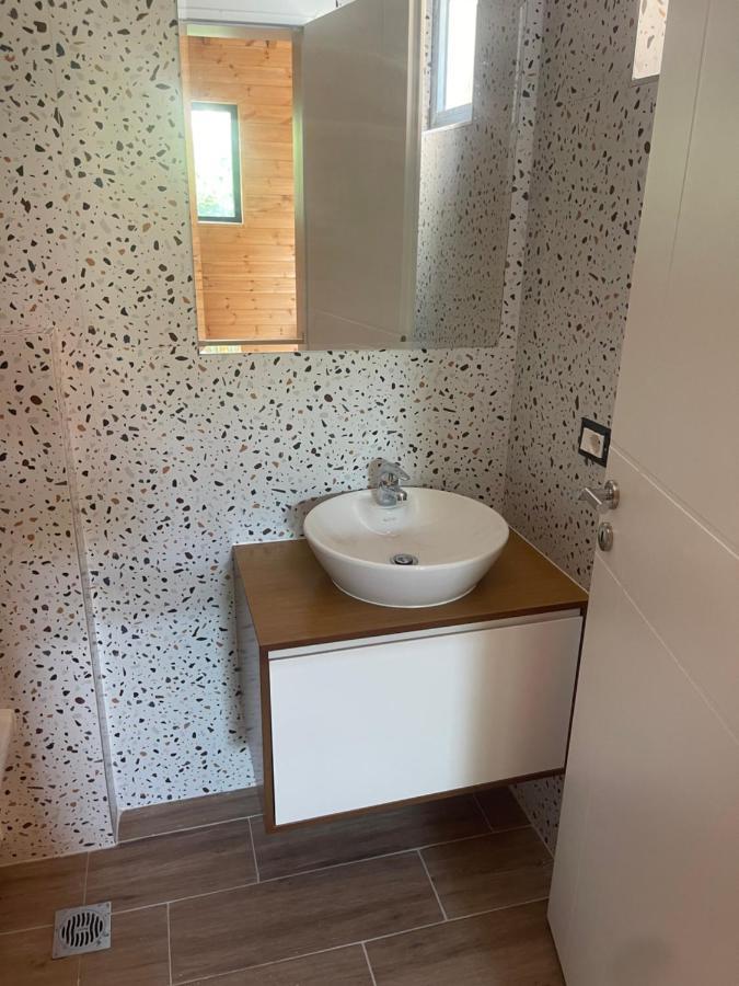 Hotel Bujtina Siar Pogradec Esterno foto