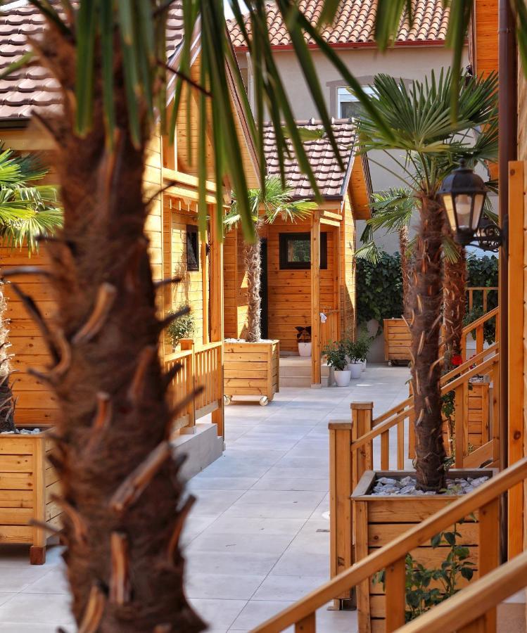 Hotel Bujtina Siar Pogradec Esterno foto