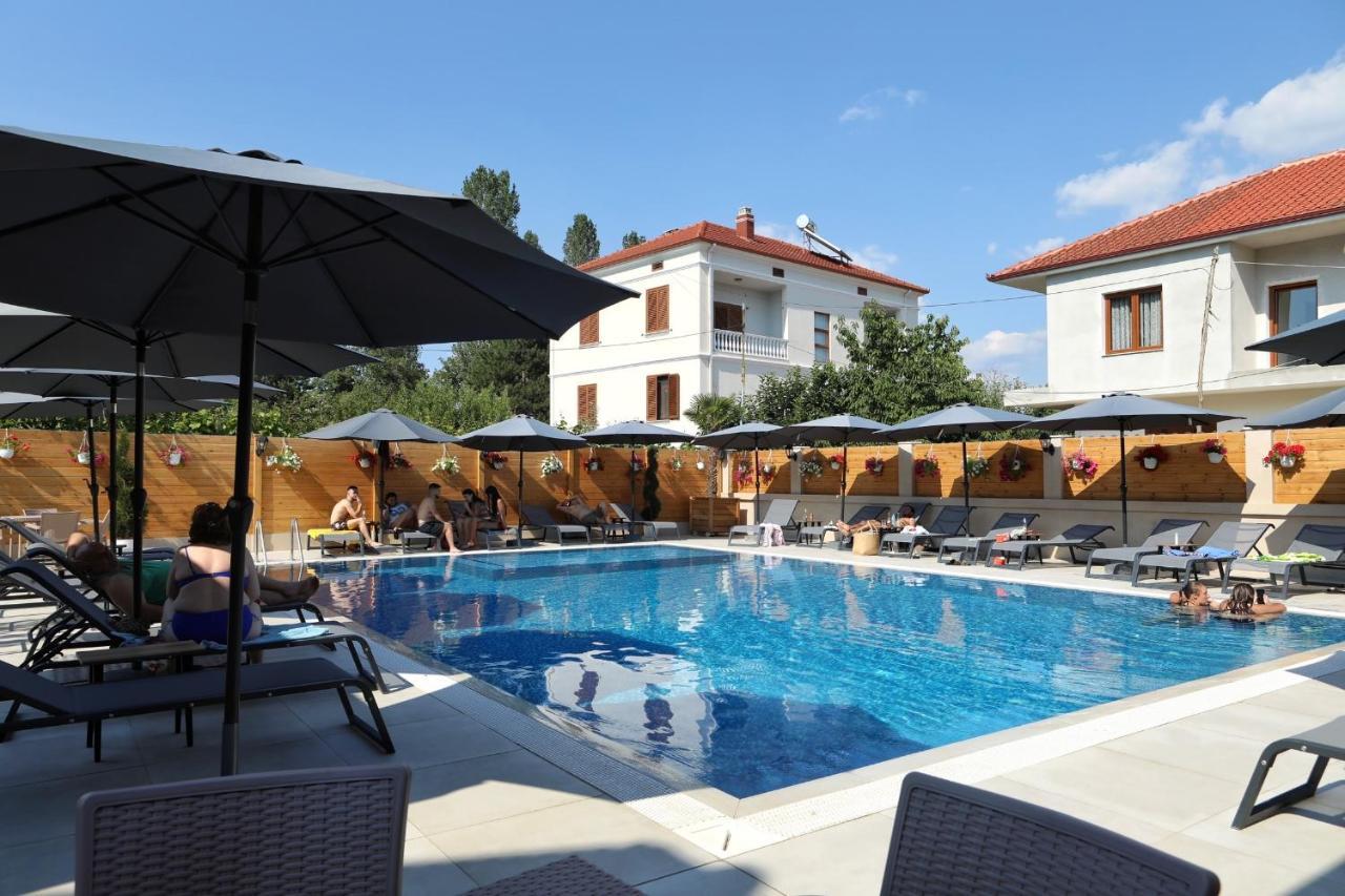Hotel Bujtina Siar Pogradec Esterno foto