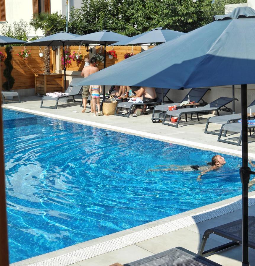 Hotel Bujtina Siar Pogradec Esterno foto