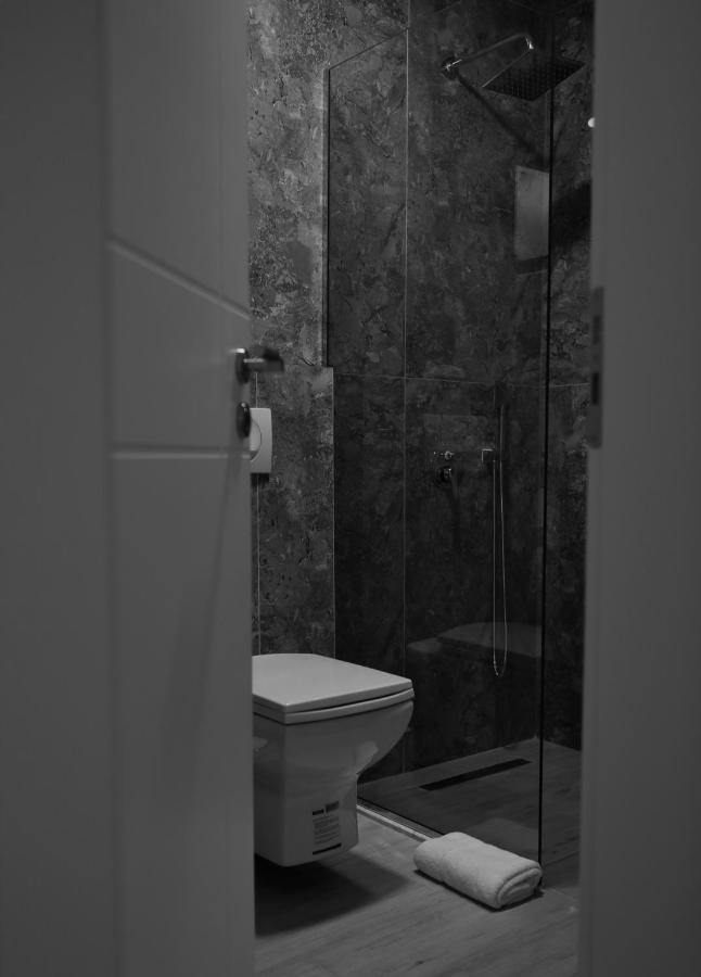 Hotel Bujtina Siar Pogradec Esterno foto