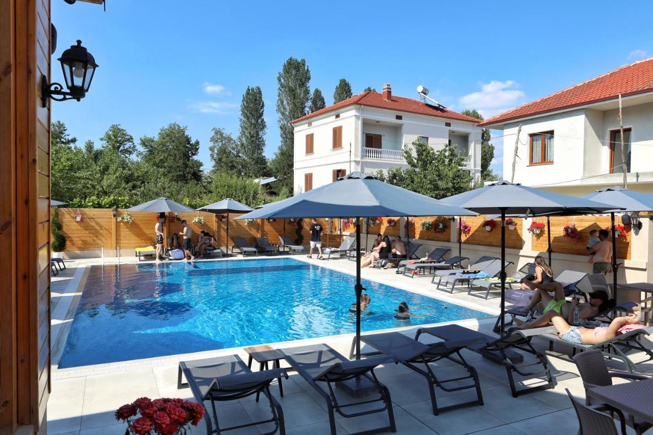 Hotel Bujtina Siar Pogradec Esterno foto