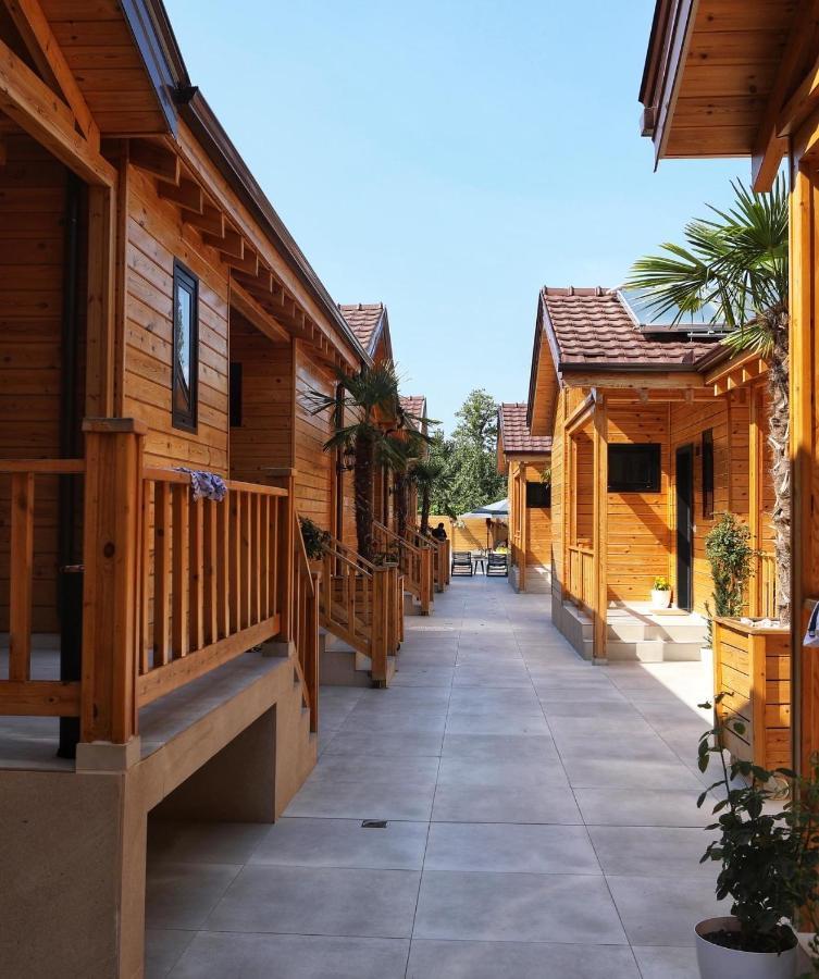 Hotel Bujtina Siar Pogradec Esterno foto