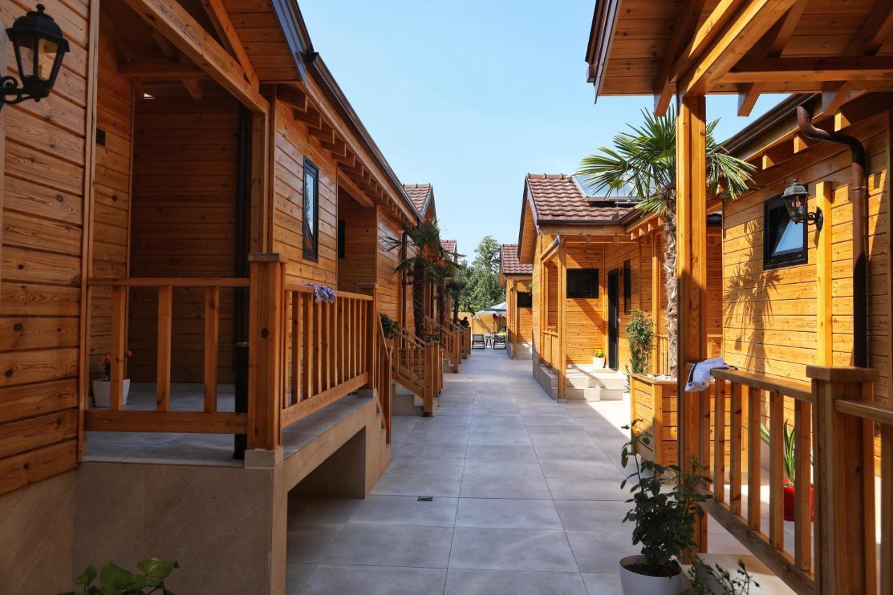 Hotel Bujtina Siar Pogradec Esterno foto